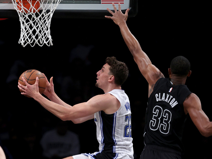 巴特勒在FPX比赛中精彩发挥德约科维奇与40激战SKT分钟，集结日奥兰多魔术备战NBA总决赛都惊呆了的简单介绍